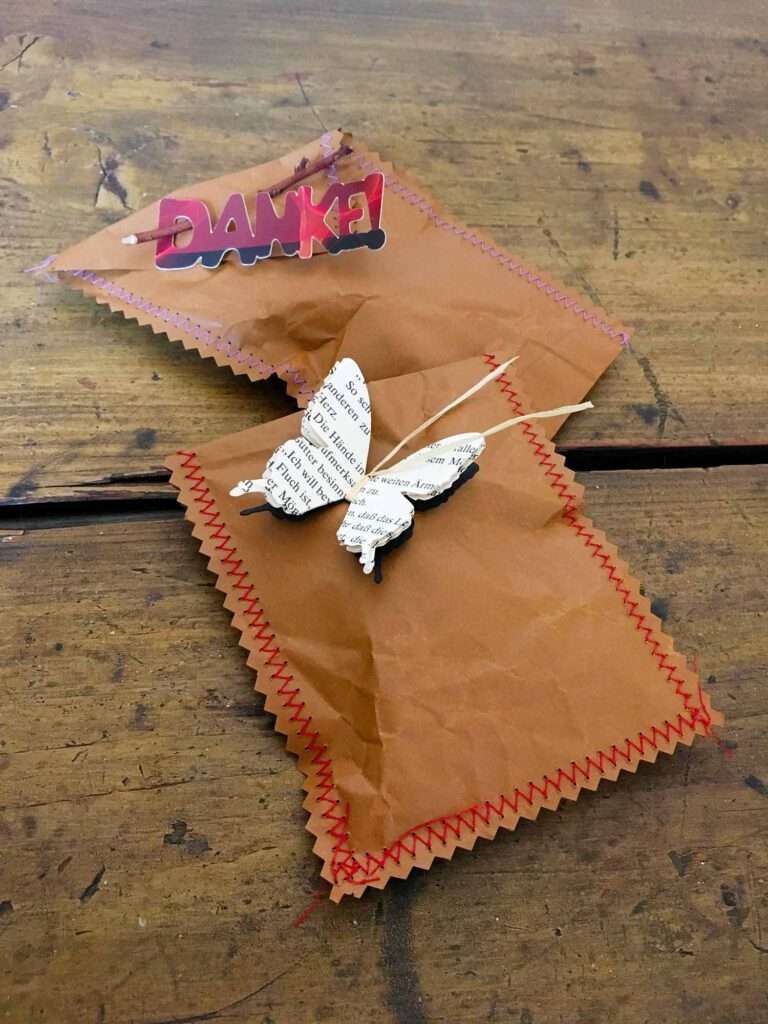 Geschenkverpackung mit 3D-Schmetterlinge