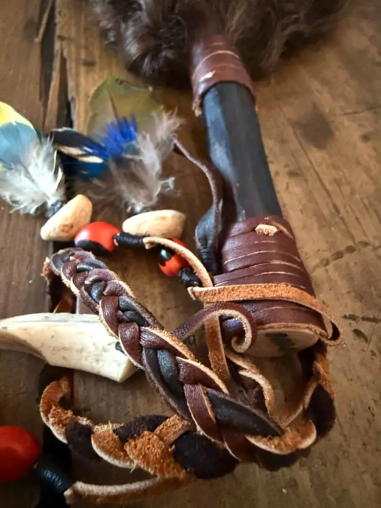 Ethno-Fliegenklatschen Detail