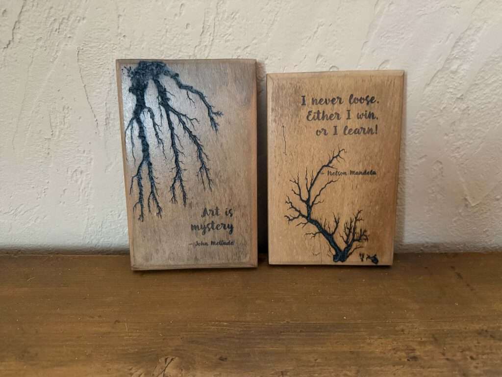 Fertige Lichtenberg Holzbretter mit Sprüchen