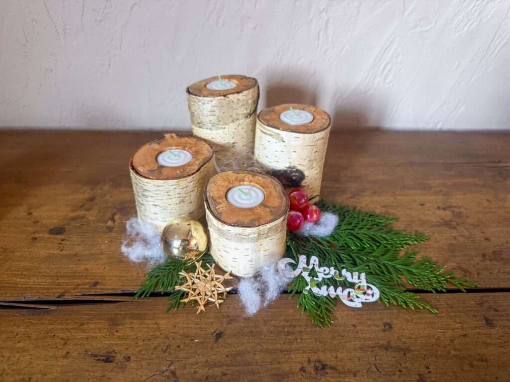 Papieranhänger aus alten Weihnachtskarten – nachhaltig, kreativ und einzigartig.