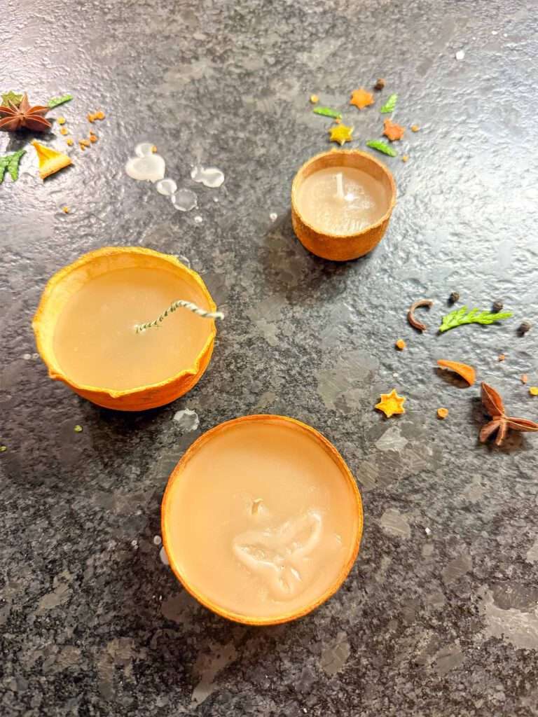 Teelichter aus Zitrusschalen DIY