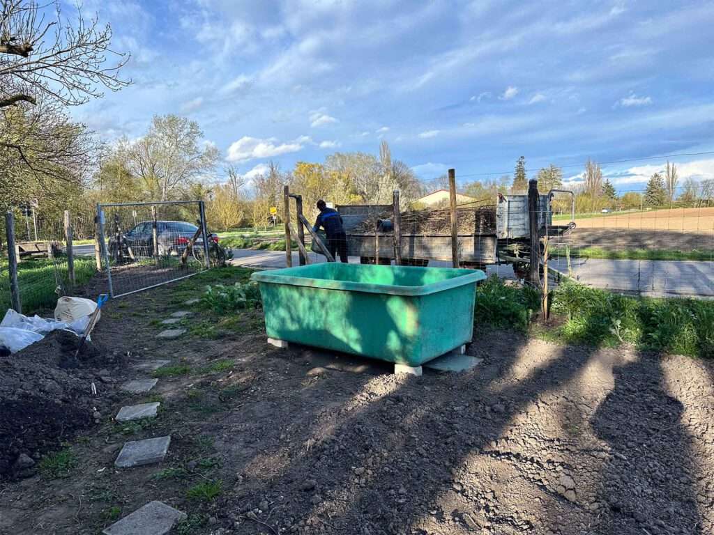 Hochbeet aus Recycling Materialien