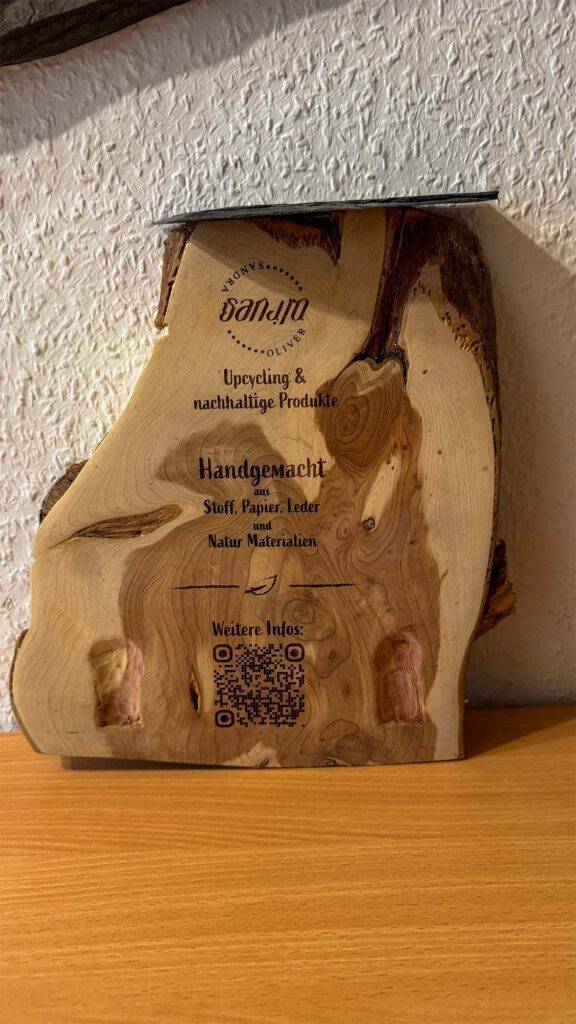 Holzschild selber machen — nachhaltiges Upcycling Projekt für den Garten