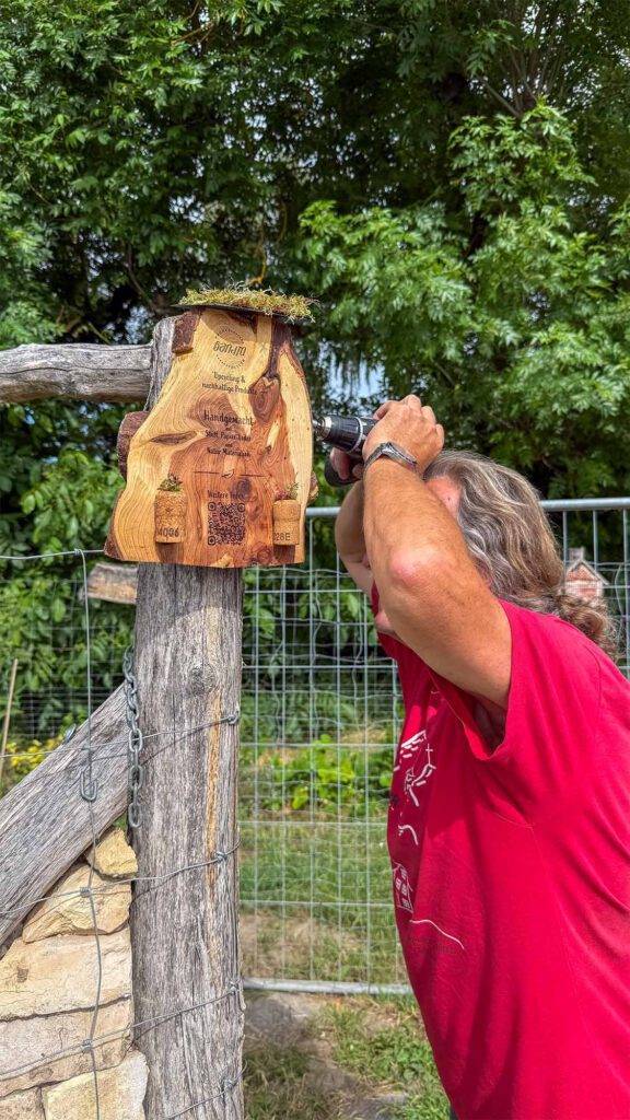 Montage Holzschild